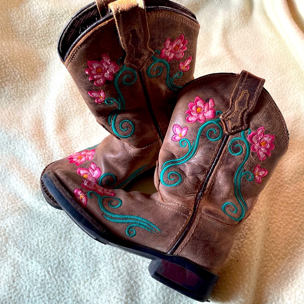 Little girls size 10 cowgirl boots